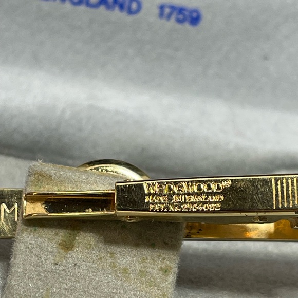 Wedgwood Tie Pin/ Clip , horsehead design. Made in England. - Picture 11 of 11